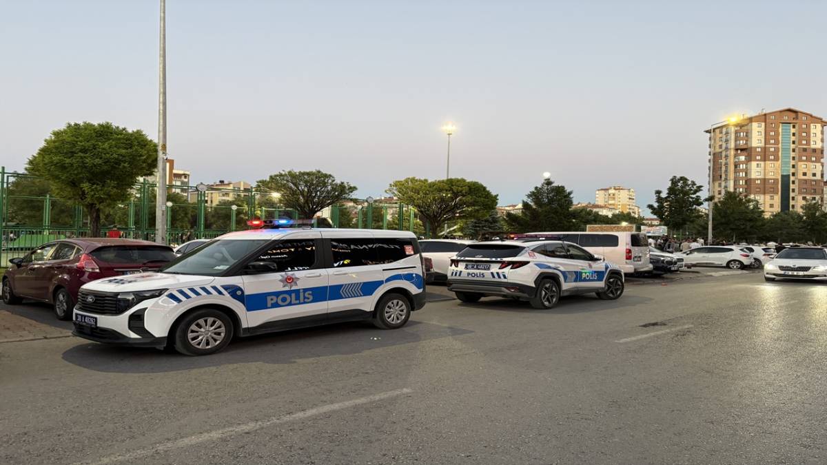 BIÇAKLI KAVGA: 1 YARALI