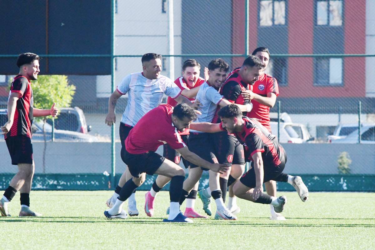AMBAR KIZILIRMAKSPOR ŞAMPİYON