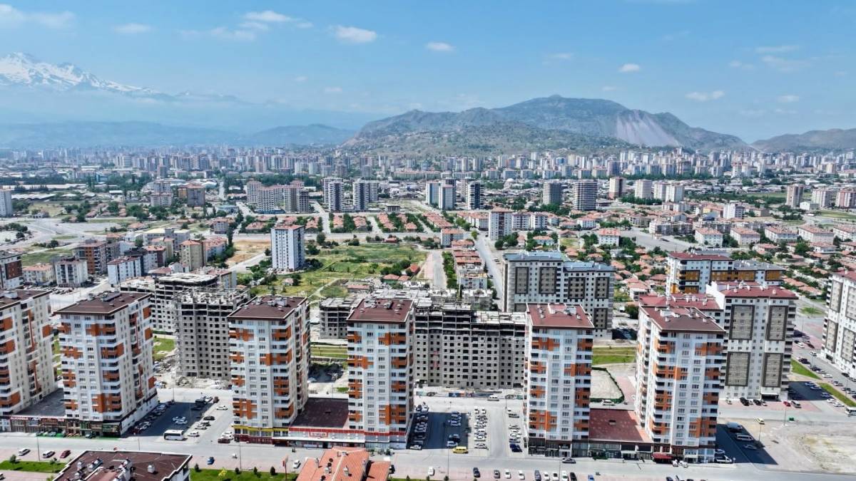 “KENTSEL DÖNÜŞÜMDE YENİ DÖNEMİ BAŞLATIYORUZ”