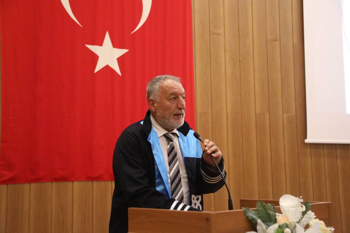 KAYÜ-DEVELİ İLAHİYAT FAKÜLTESİ İLK MEZUNLARINI VERDİ