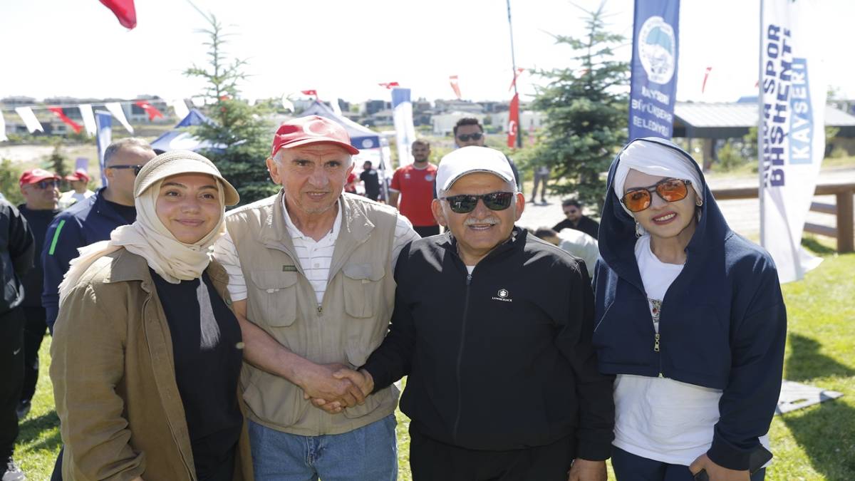 BÜYÜKKILIÇ, DOĞA YÜRÜYÜŞÜNE KATILDI