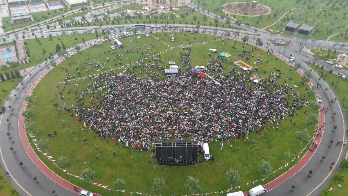 KAYSERİ, MİLLİ TAKIM İÇİN TEK YÜREK OLDU