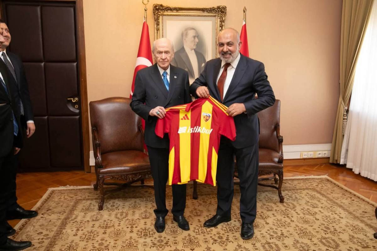 KAYSERİSPOR HEYETİNDEN  BAHÇELİ'YE ZİYARET