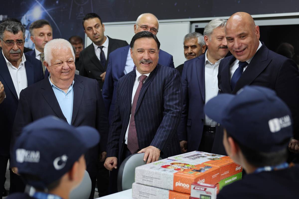 İZZET ÖZSÜZKAYA ORTAOKULU’NDA GÖKTİM TEKNOLOJİ ATÖLYESİ AÇILDI