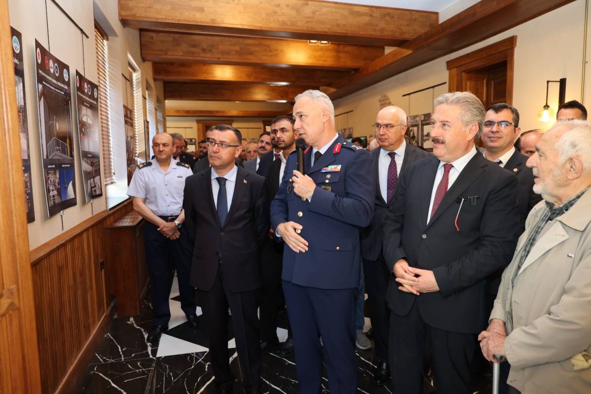 2. HAVA BAKIM FABRİKA MÜDÜRLÜĞÜ 100. YIL RESİM SERGİSİ AÇILDI