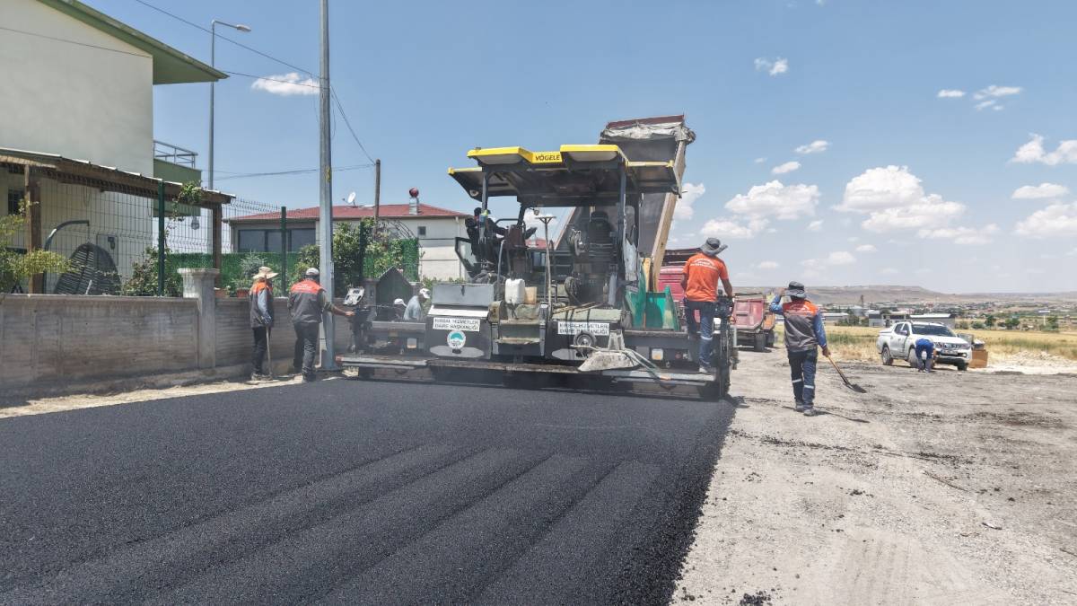 BÜYÜKŞEHİR'DEN İNCESU KIRSALINA 10,5 MİLYON TL'LİK ULAŞIM YATIRIMI