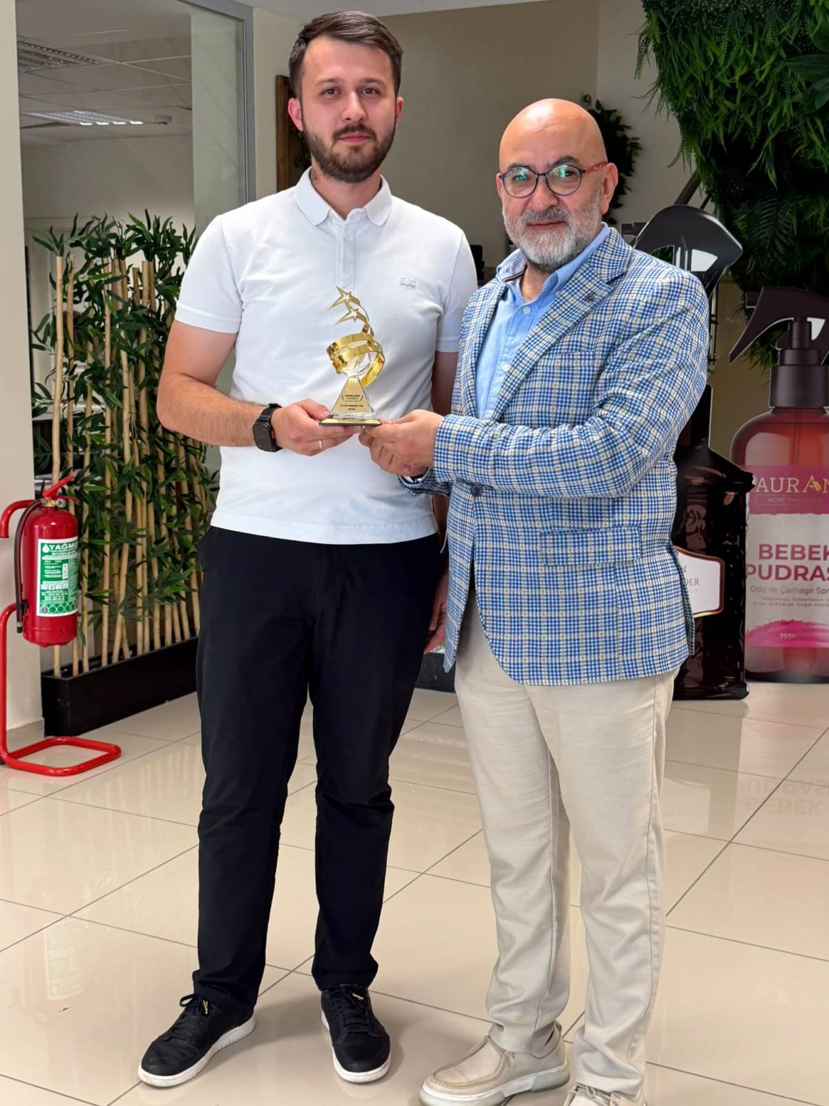 CINGI'DAN AURAN KOZMETİK'E ZİYARET