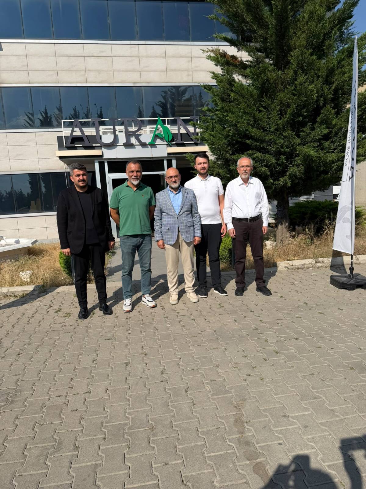 CINGI'DAN AURAN KOZMETİK'E ZİYARET