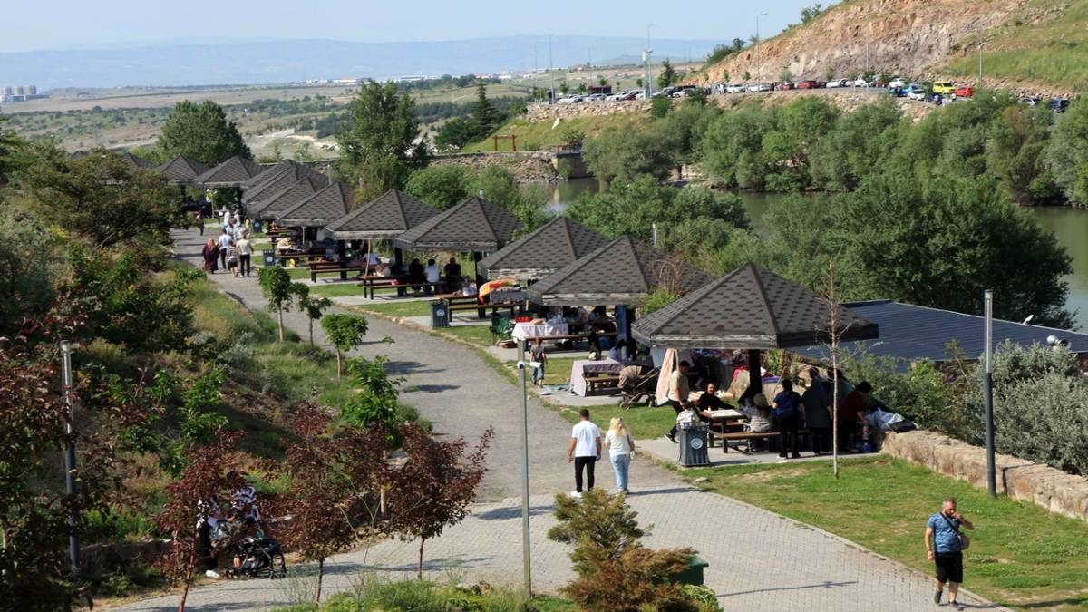 TALAS'IN GÖZDESİ ZİNCİDERE MESİRE ALANI