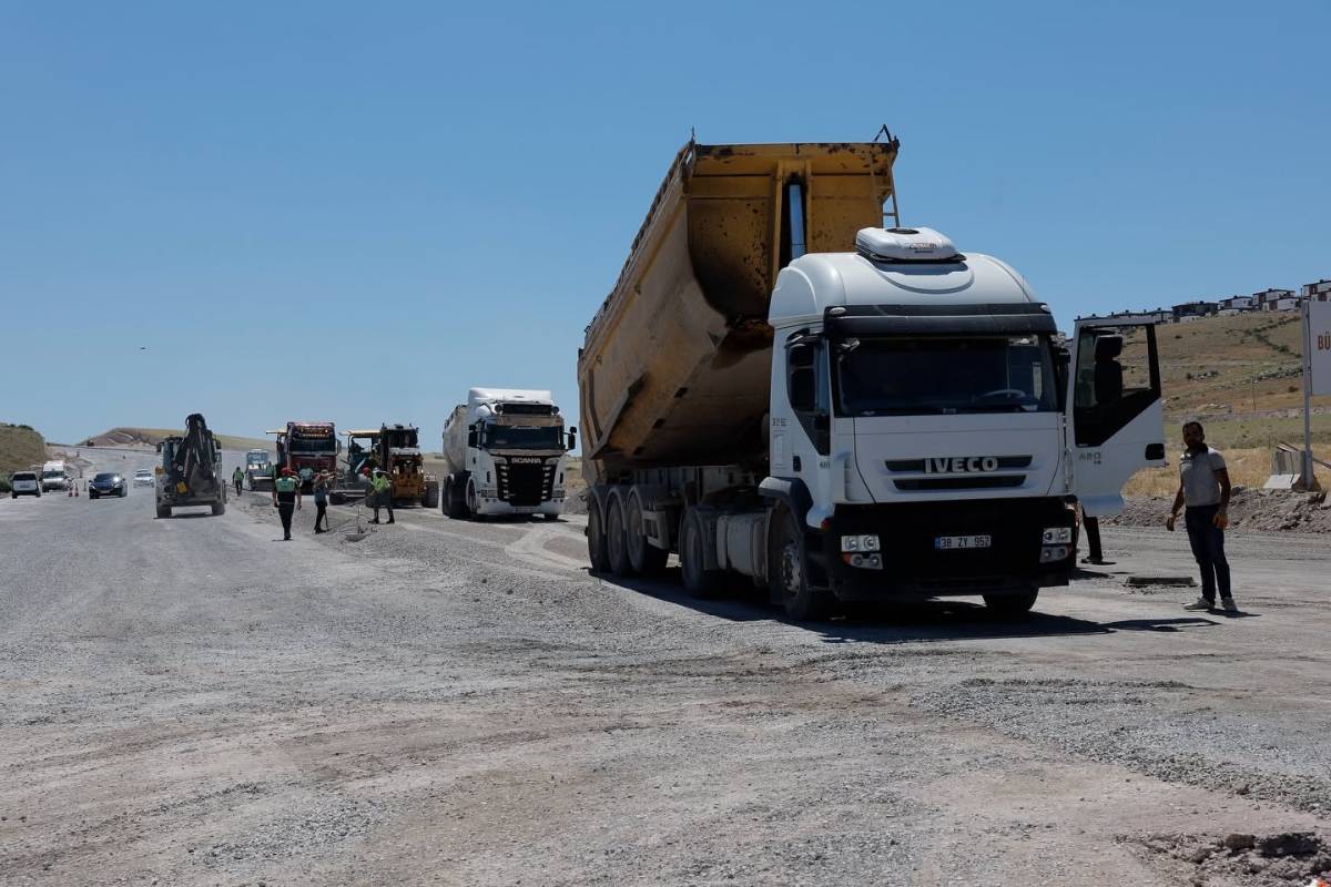 BÜYÜKKILIÇ’TAN 200 MİLYON TL’LİK ULAŞIM YATIRIMI