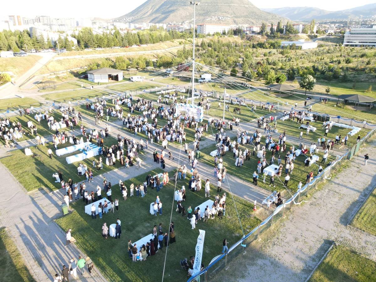 ALTUN, AKADEMİK VE İDARİ PERSONEL İLE BULUŞTU