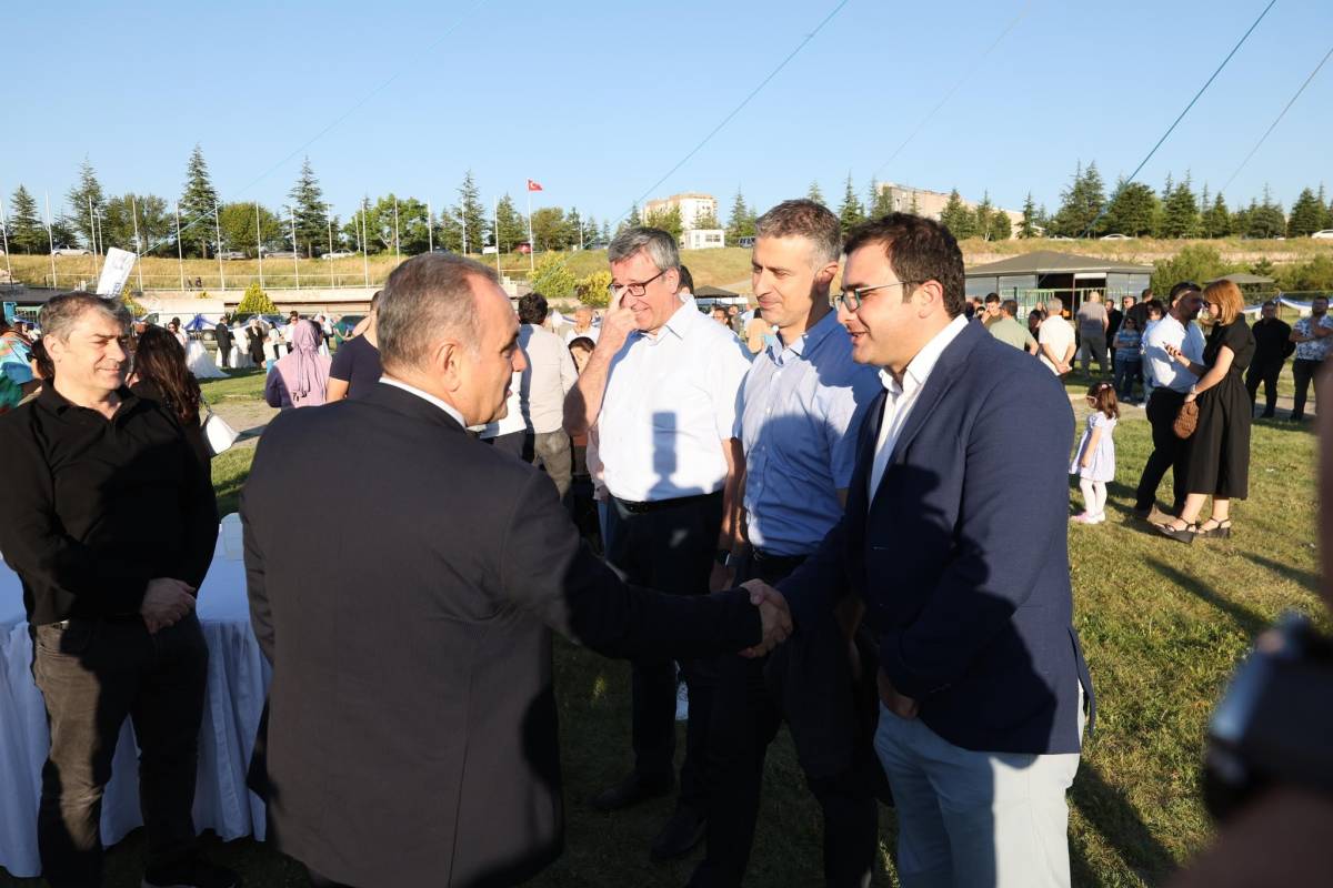 ALTUN, AKADEMİK VE İDARİ PERSONEL İLE BULUŞTU