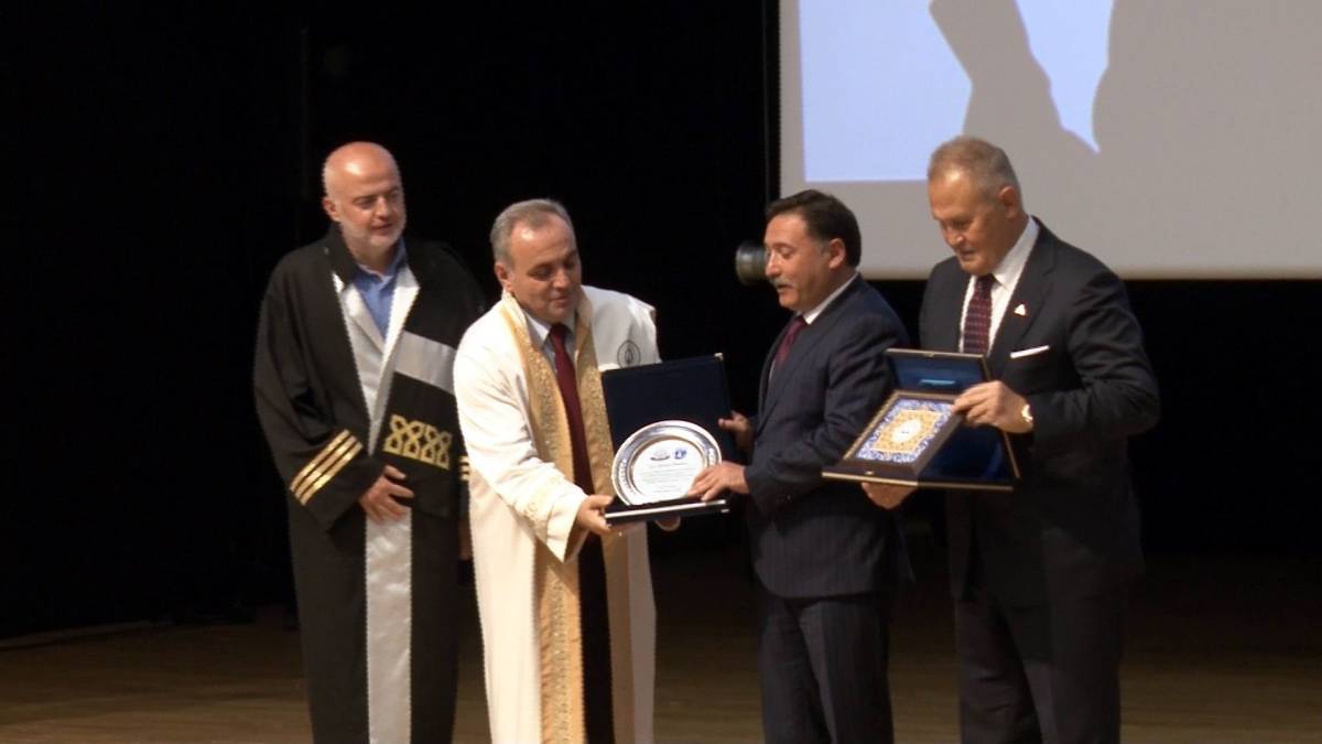 İLETİŞİM FAKÜLTESİ 20. DÖNEM MEZUNLARINI VERDİ