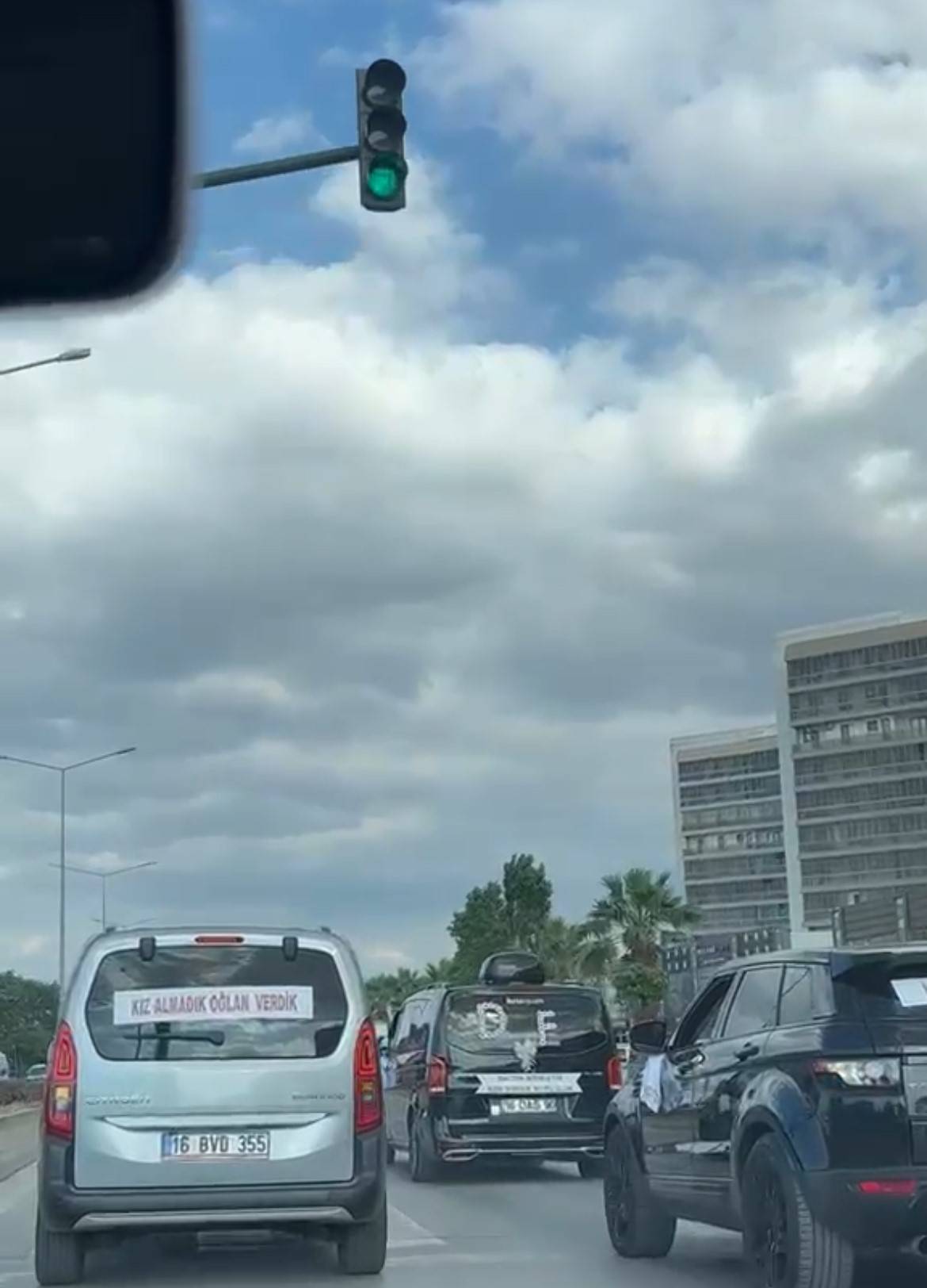 YÜREK DAĞLAYAN GÖRÜNTÜLER