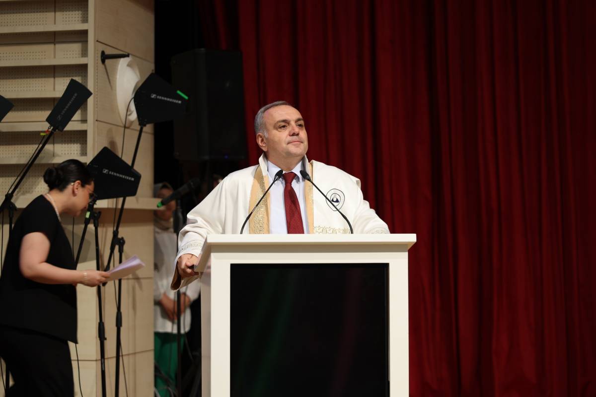 ERÜ HAVACILIK VE UZAY BİLİMLERİ FAKÜLTESİ’NDE MEZUNİYET SEVİNCİ