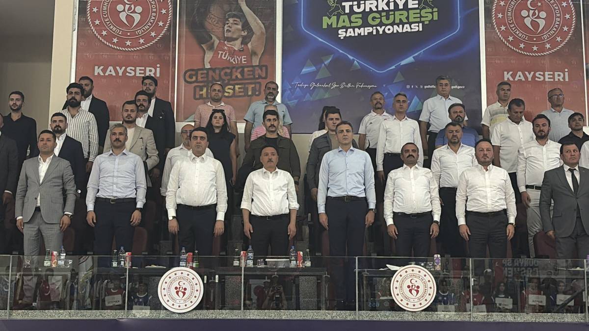 MAS GÜREŞİ TÜRKİYE ŞAMPİYONASI KAYSERİ'DE BAŞLADI