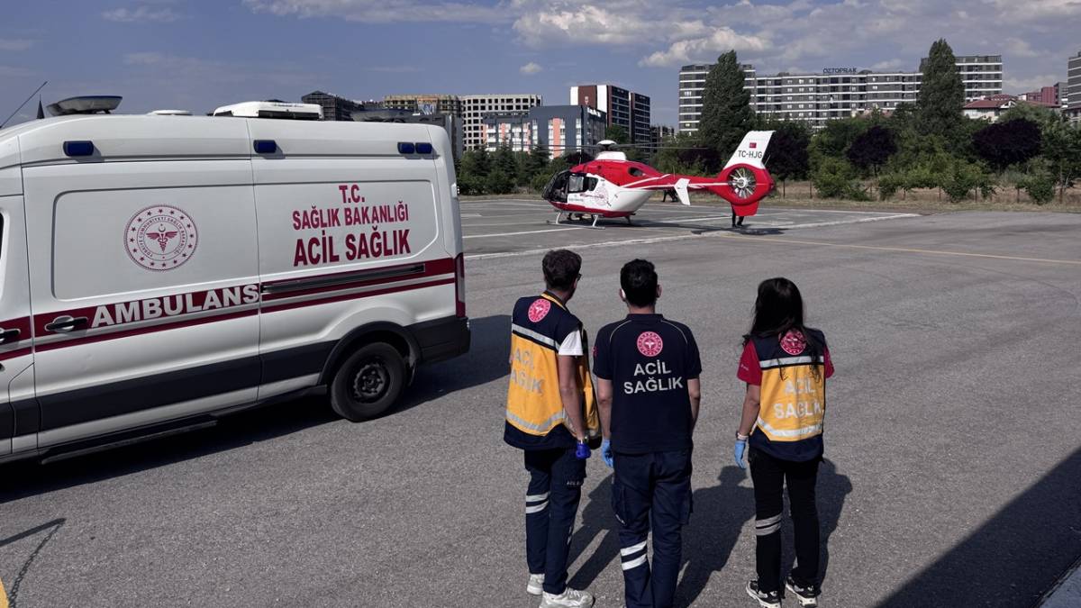 AMBULANS HELİKOPTER BEYİN KANAMASI GEÇİREN HASTA İÇİN HAVALANDI