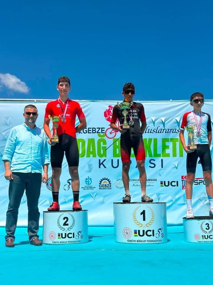 KAYSERİLİ SPORCULARDAN MADALYA YAĞMURU