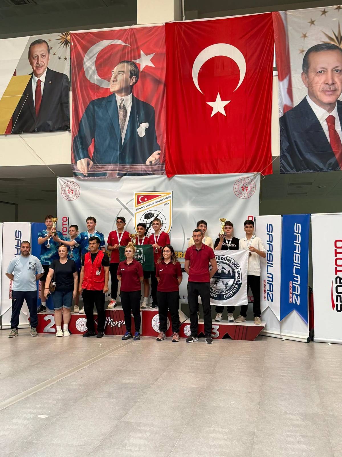 KAYSERİLİ NİŞANCILARDAN ÇİFTE TAKIM BAŞARISI