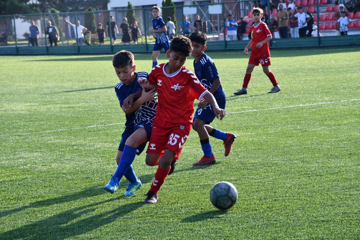 ŞAMPİYON MELİKGAZİ BELEDİYESPOR OLDU