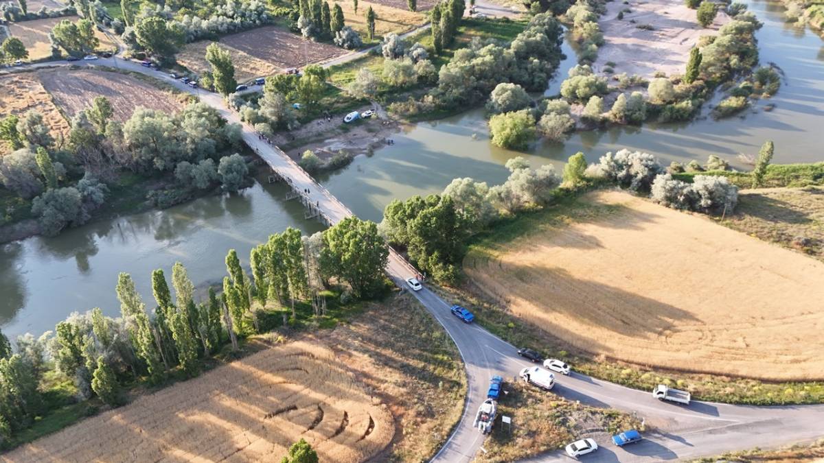 BOĞULMAMAK İÇİN ÇIRPINMAYIN