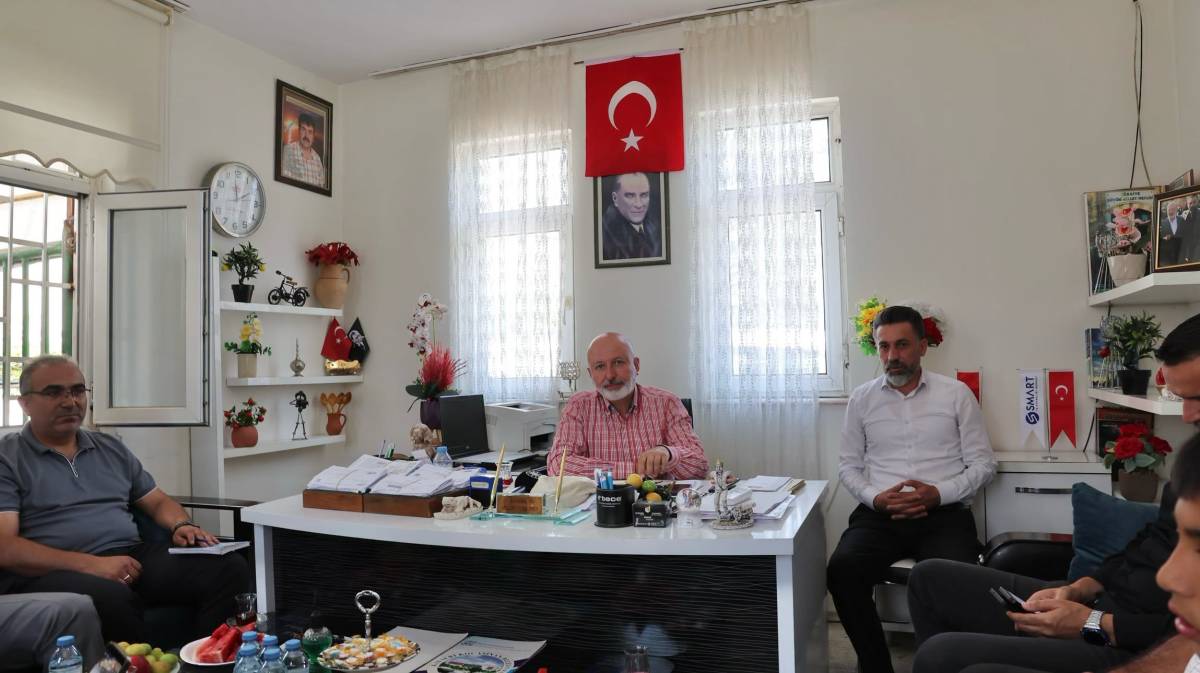 KOCASİNAN’DA MAHALLELERİN NABZI SAHADA TUTULUYOR,