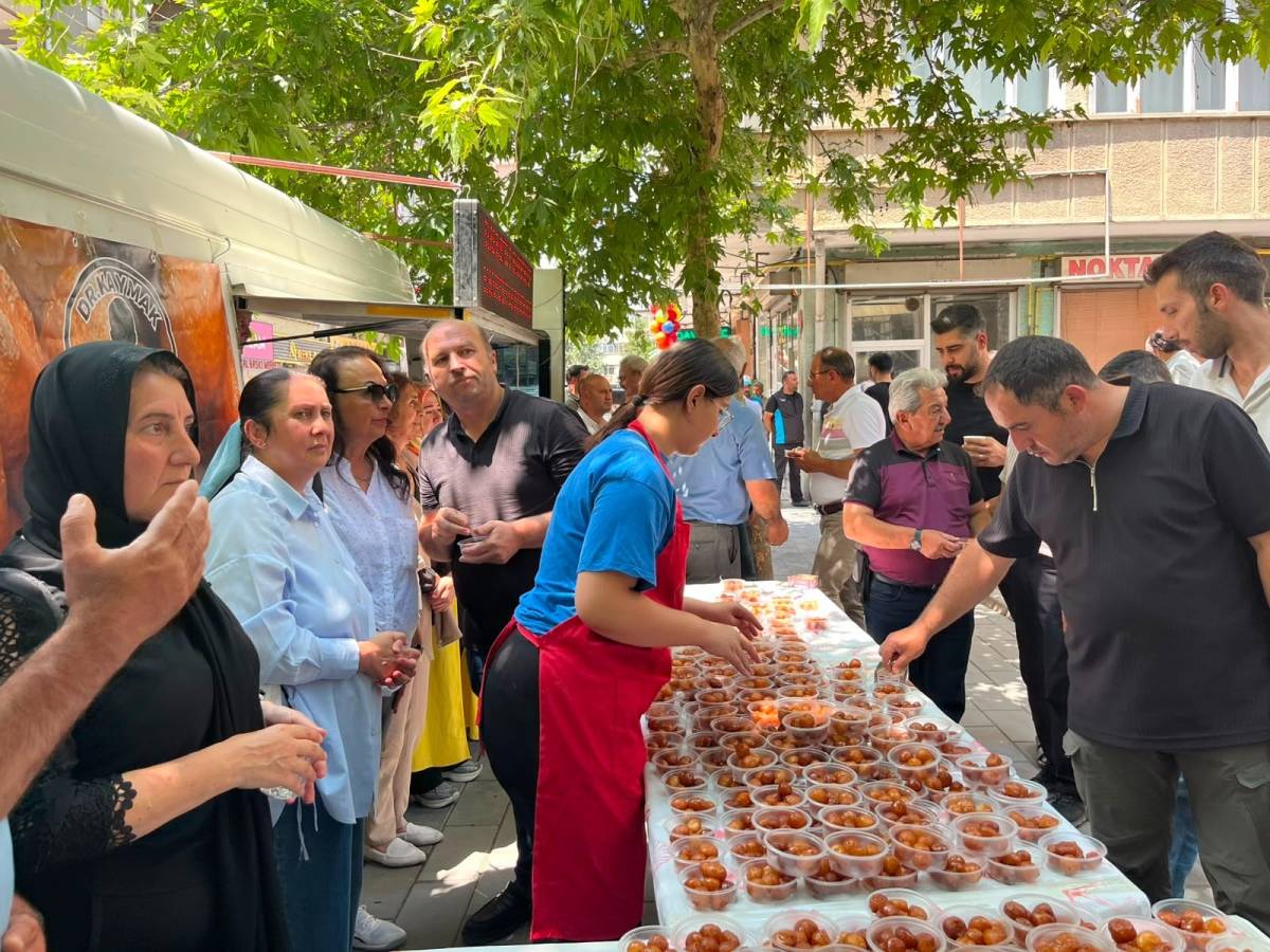 MUHTARLARDAN MERHUM VALİ YARDIMCISINA VEFA