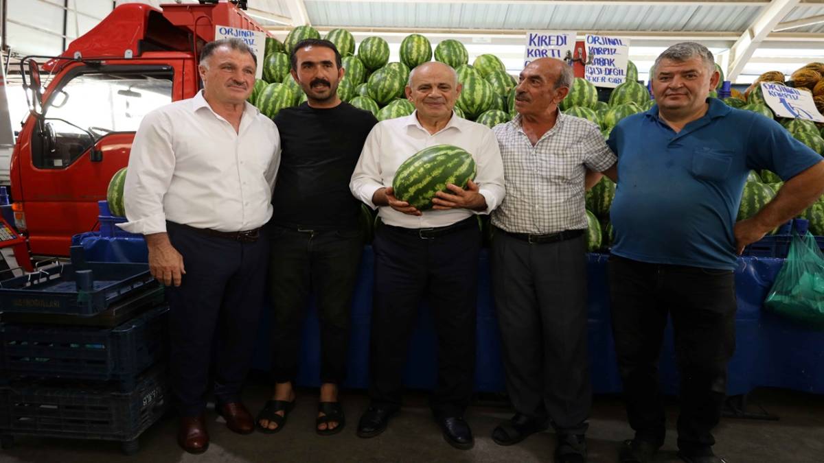 ÖZTÜRK ESNAF VE VATANDAŞLARLA BULUŞTU