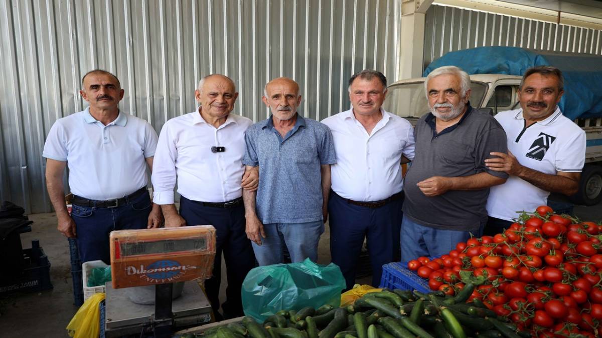 ÖZTÜRK ESNAF VE VATANDAŞLARLA BULUŞTU