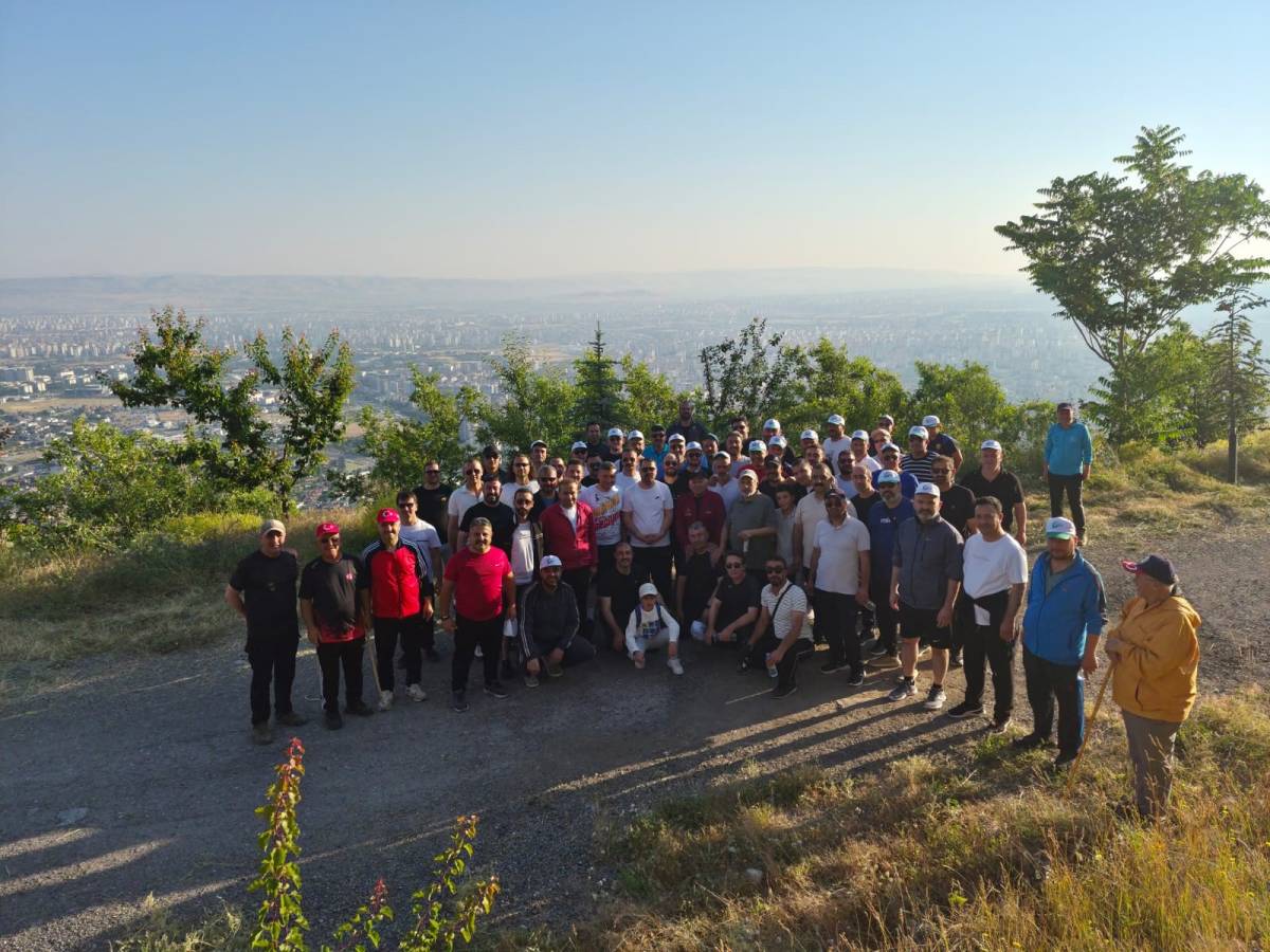 BÜYÜKKILIÇ, OTOBÜS İŞLETME MÜDÜRLÜĞÜ PERSONELİYLE YÜRÜYÜŞ YAPTI