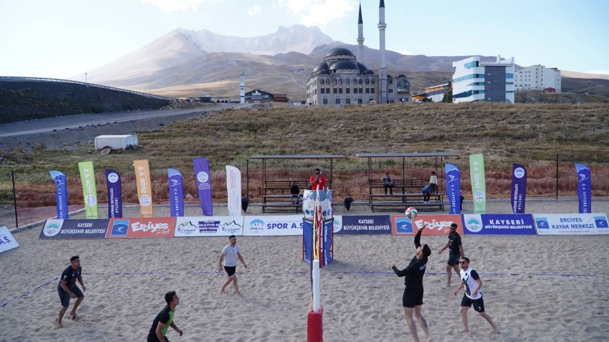 ERCİYES, VOLEYBOL TUTKUNLARINI BULUŞTURACAK