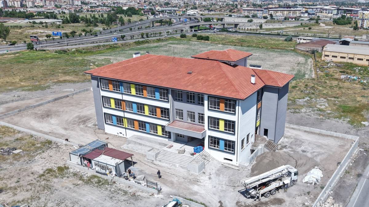 BÜYÜKŞEHİR’DEN EĞİTİME GÜÇLÜ YATIRIM