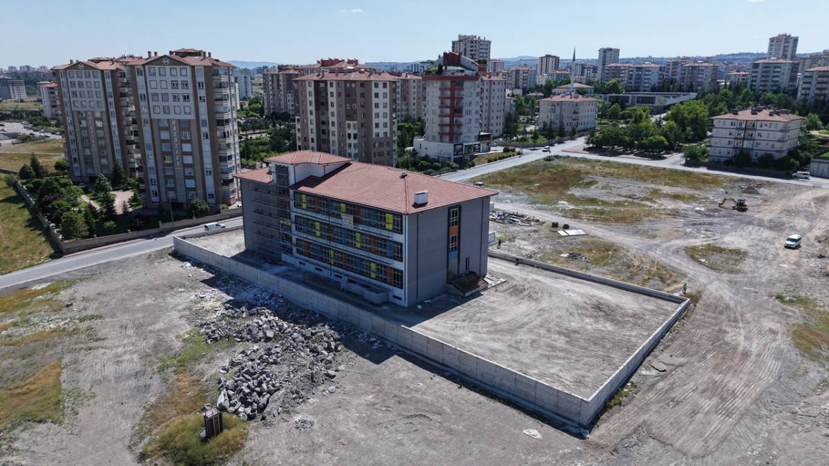 BÜYÜKŞEHİR’DEN EĞİTİME GÜÇLÜ YATIRIM