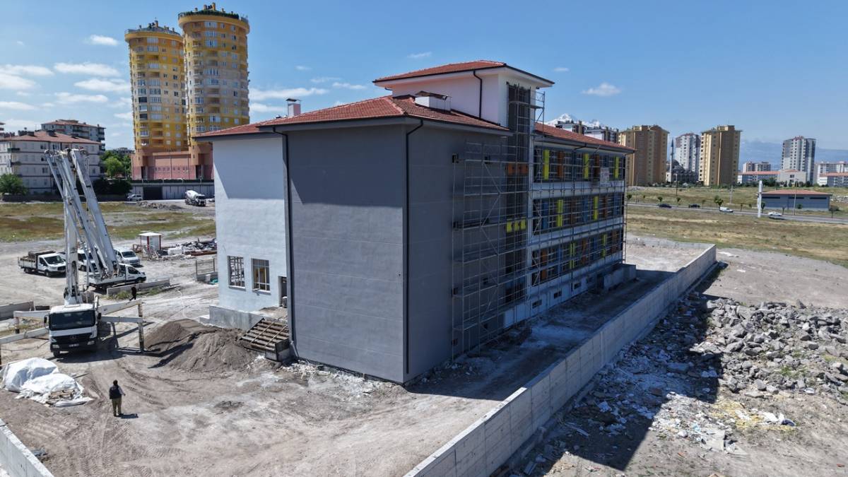 BÜYÜKŞEHİR’DEN EĞİTİME GÜÇLÜ YATIRIM
