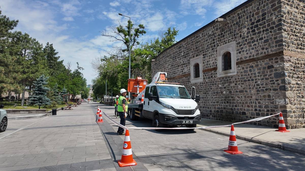 KAYSERİ BÜYÜKŞEHİR, ÖZ KAYNAKLARIYLA 400 MİLYON TL'NİN ÜZERİNDE TASARRUF SAĞLADI